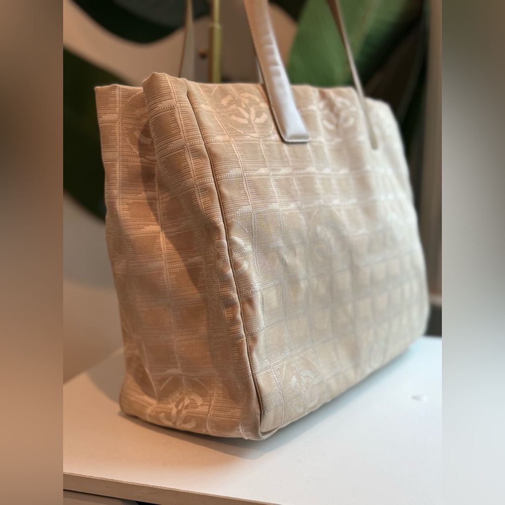 Chanel ‘Travel Line Tote’ - Picture 2 of 13